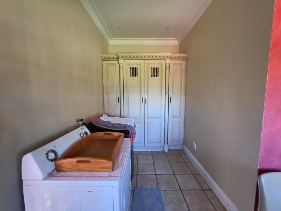 8 Bedroom Property for Sale in Riebeeckstad Free State